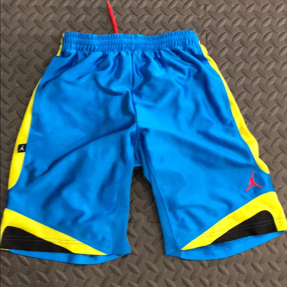 Basketball shorts